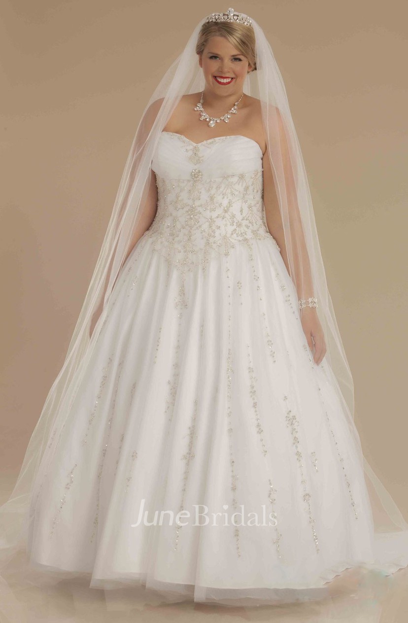 Ball Gown Sweetheart Ruched Tulle Plus Size Wedding Dress With
